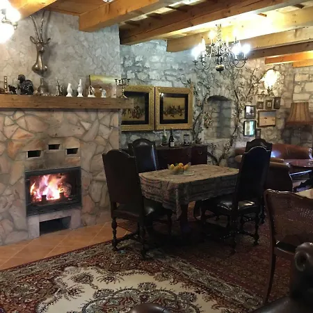 Provinum Boraszat Es Vendeghaz Guest house *